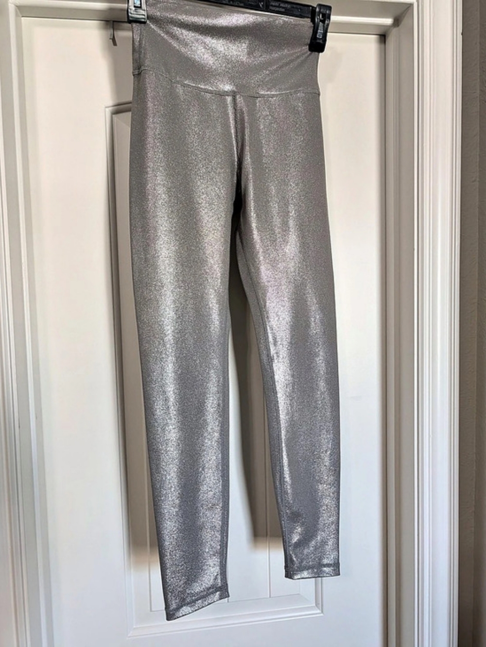 Allfenix Metallic Silver Leggings Size Small Like New